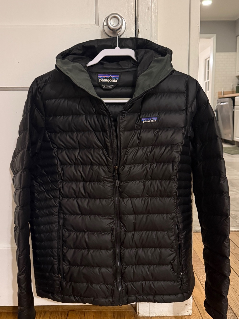W LN Patagonia Hooded Down Sweater Puffer Jacket